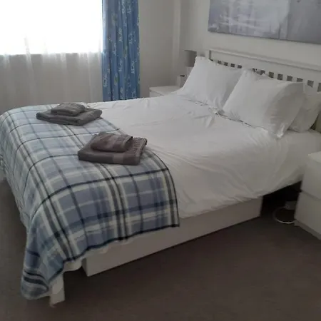 Trafalgar, Lovely Ground Floor Flat With Outside Patio Garden, Minutes Walk To Seafront Seaview Extérieur photo