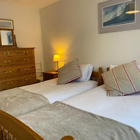 Trafalgar, Lovely Ground Floor Flat With Outside Patio Garden, Minutes Walk To Seafront Seaview Extérieur photo